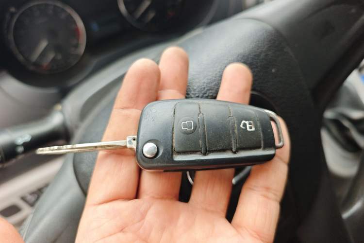 Used JAC Refine M3 2015 Maker Edition 1.6L Luxury Version Vehicle Key