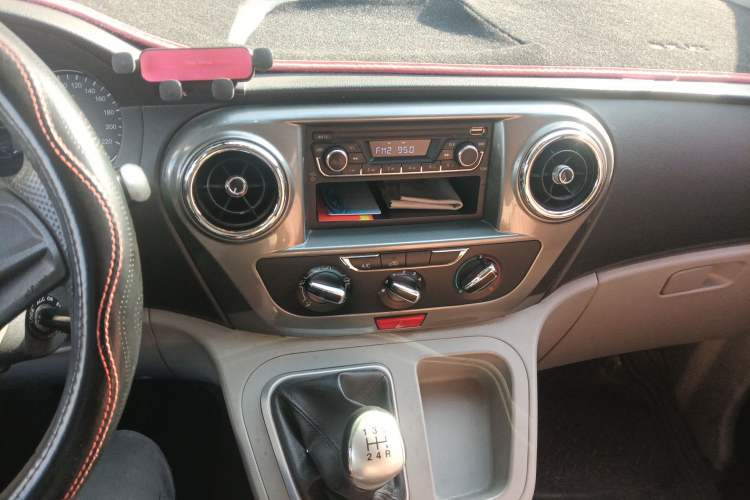 Used JAC Refine M3 2015 Maker Edition 1.6L Luxury Version Audio And AC Panel