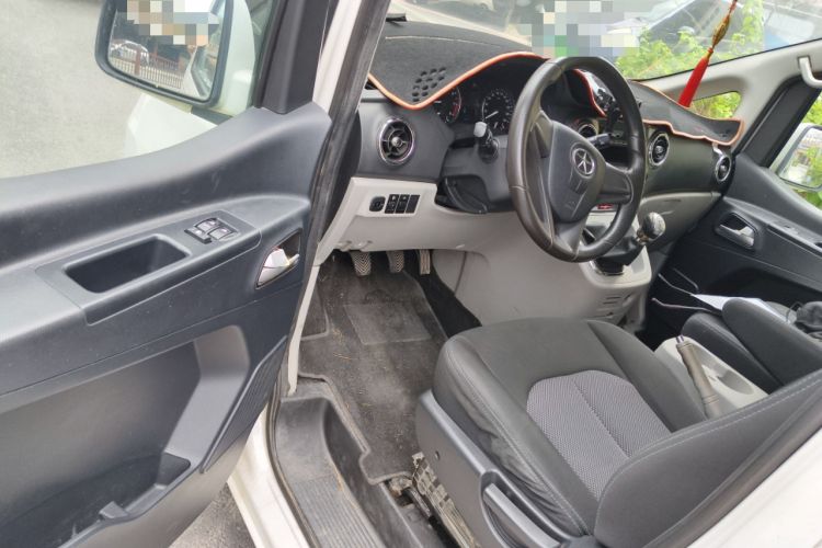 Used JAC Refine M3 2015 Maker Edition 1.6L Luxury Smart Version Driver Seat