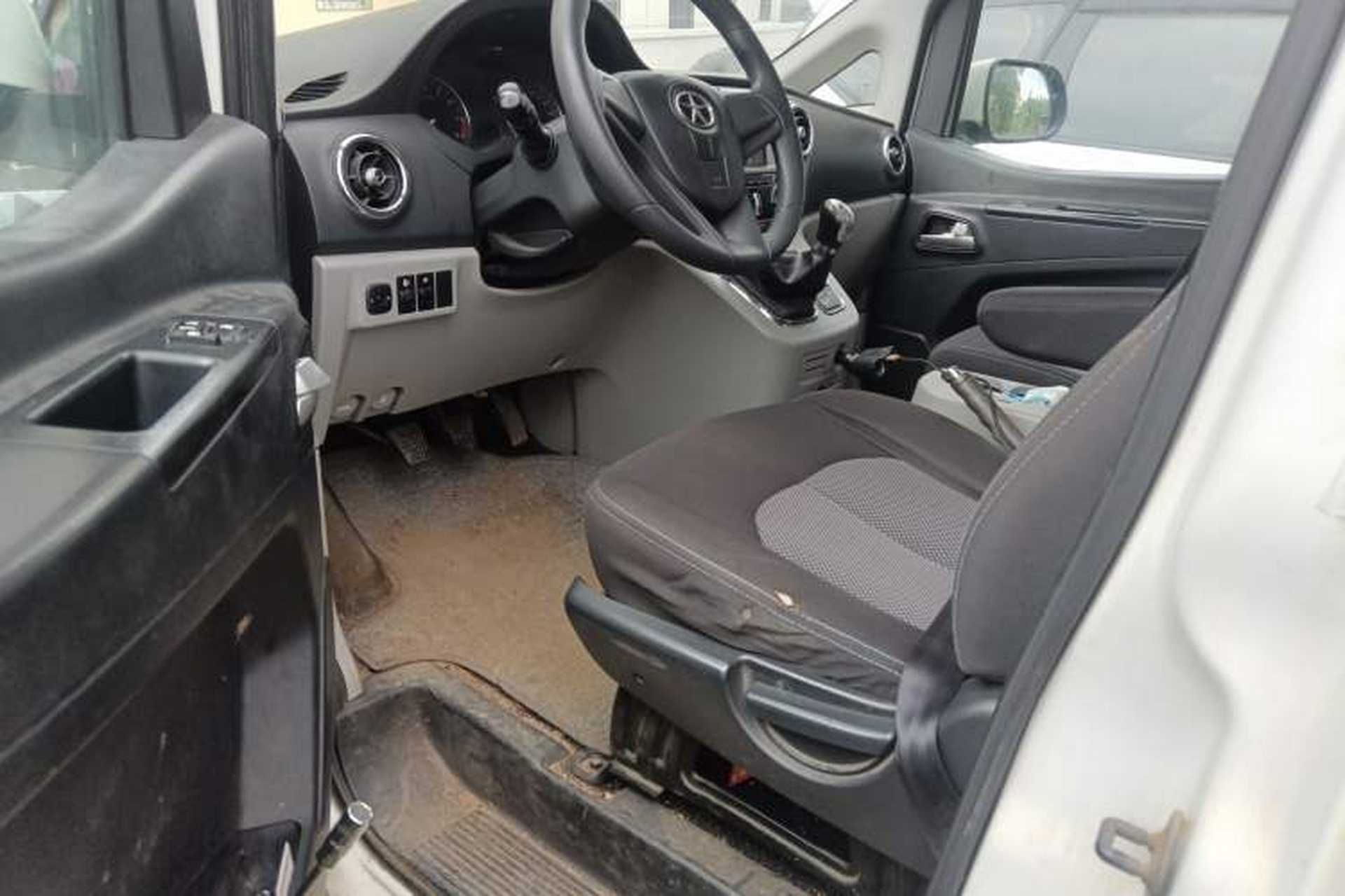 Used JAC Refine M3 2015 Maker Edition 1.6L Luxury Version Driver Seat