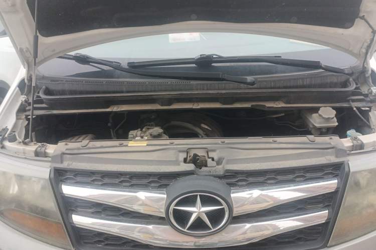 Used JAC Refine M3 2015 Maker Edition 1.6L Luxury Smart Version Engine Bay