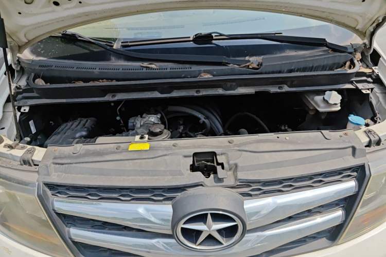 Used JAC Refine M3 2015 Maker Edition 1.6L Luxury Version Engine Bay