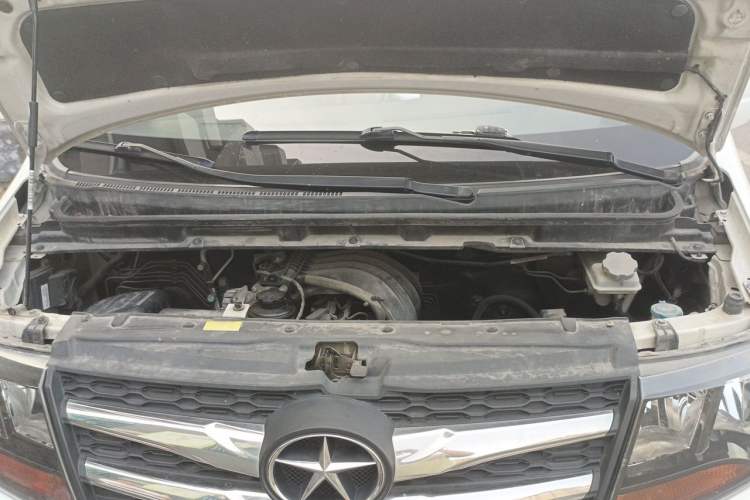 Used JAC Refine M3 2015 Maker Edition 1.6L Luxury Smart Version Engine Bay