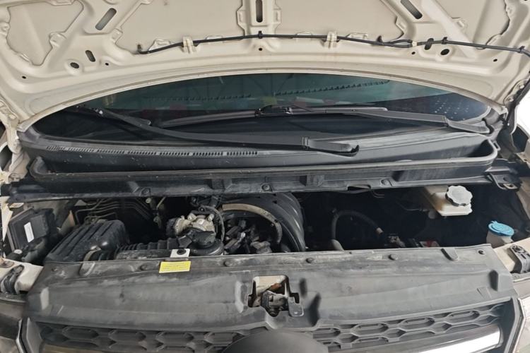Used JAC Refine M3 2015 Maker Edition 1.6L Luxury Version Engine Bay