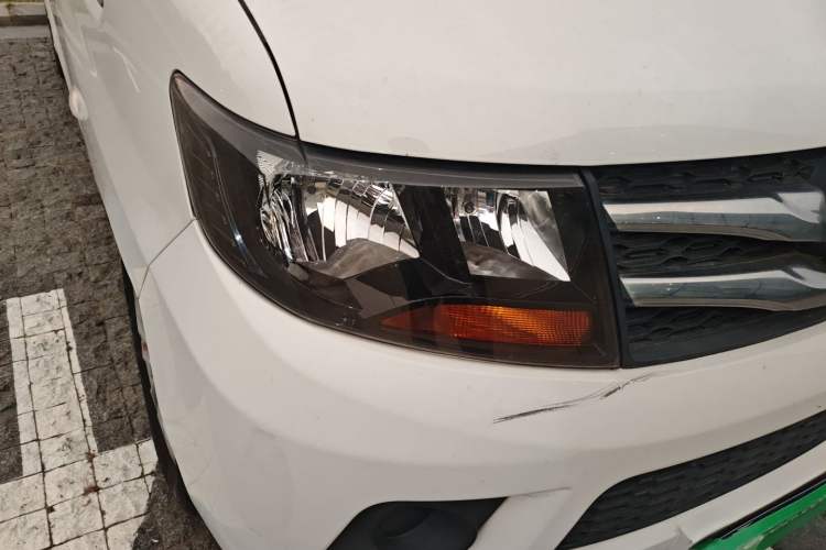Used JAC Refine M3 2015 Maker Edition 1.6L Luxury Version Exterior 6