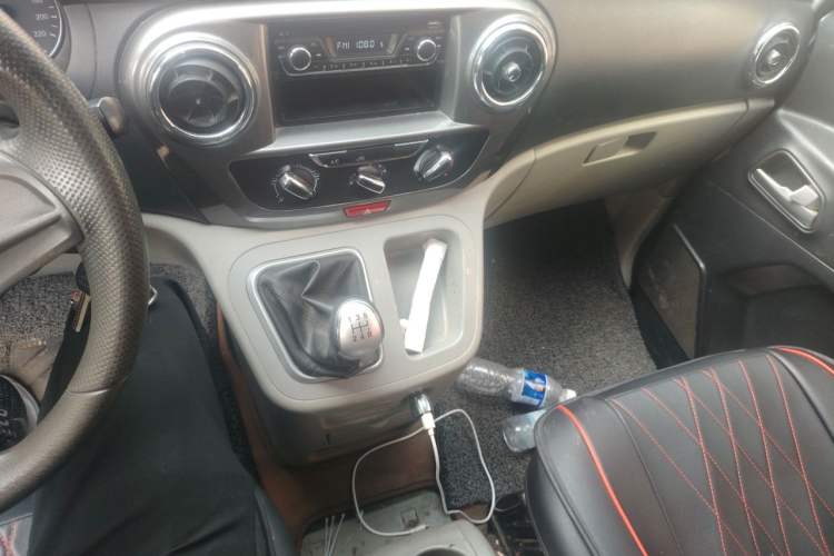 Used JAC Refine M3 2015 Maker Edition 1.6L Luxury Version Gear Lever