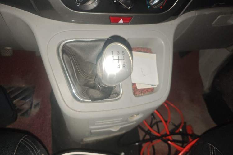 Used JAC Refine M3 2015 Maker Edition 1.6L Luxury Version Gear Lever