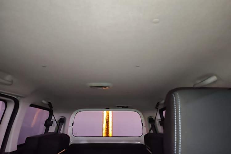 Used JAC Refine M3 2015 Maker Edition 1.6L Luxury Version Headliner