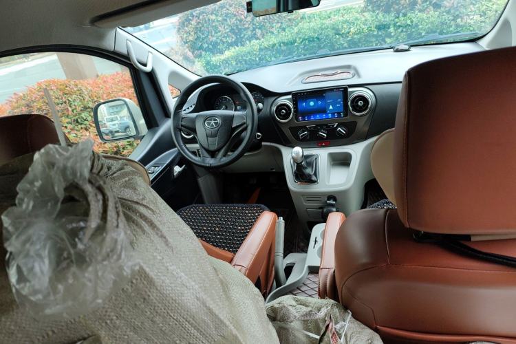 Used JAC Refine M3 2015 Maker Edition 1.6L Luxury Version Headliner