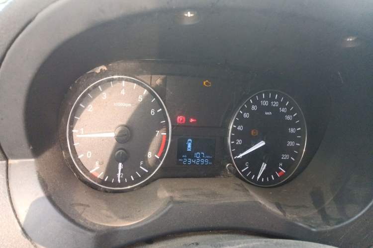 Used JAC Refine M3 2015 Maker Edition 1.6L Luxury Version Instrument Cluster