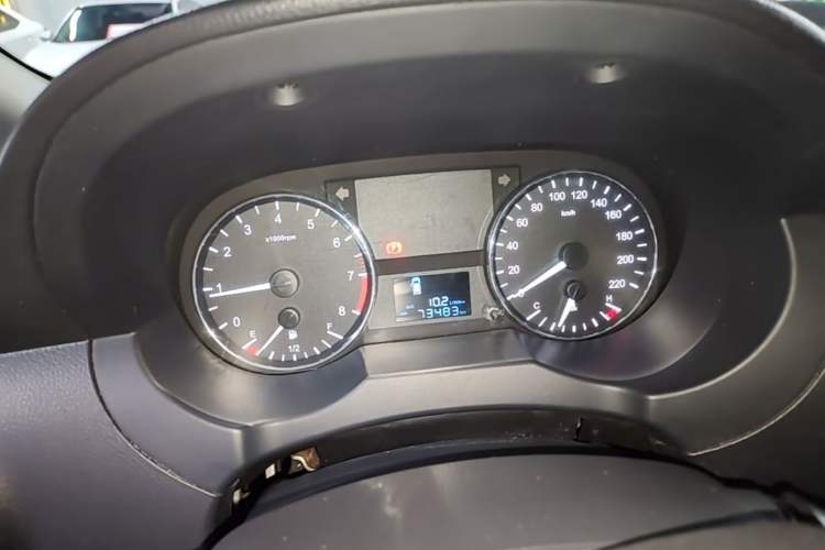 Used JAC Refine M3 2015 Maker Edition 1.6L Luxury Version Instrument Cluster