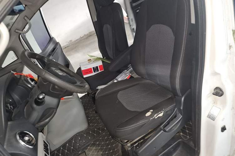 Used JAC Refine M3 2015 Maker Edition 1.6L Luxury Version Left Front Seat