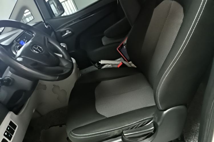 Used JAC Refine M3 2015 Maker Edition 1.6L Luxury Version Left Front Seat