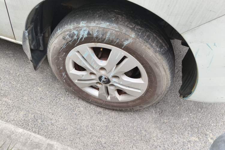 Used JAC Refine M3 2015 Maker Edition 1.6L Luxury Smart Version Right Front Wheel Hub