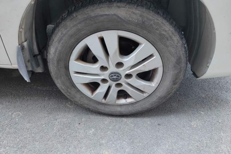 Used JAC Refine M3 2015 Maker Edition 1.6L Luxury Smart Version Right Front Wheel Hub