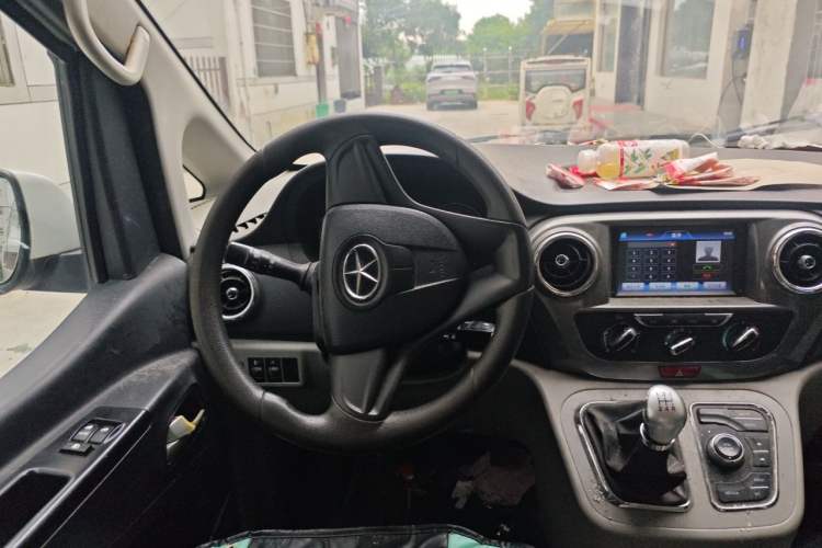 Used JAC Refine M3 2015 Maker Edition 1.6L Luxury Smart Version Steering Wheel