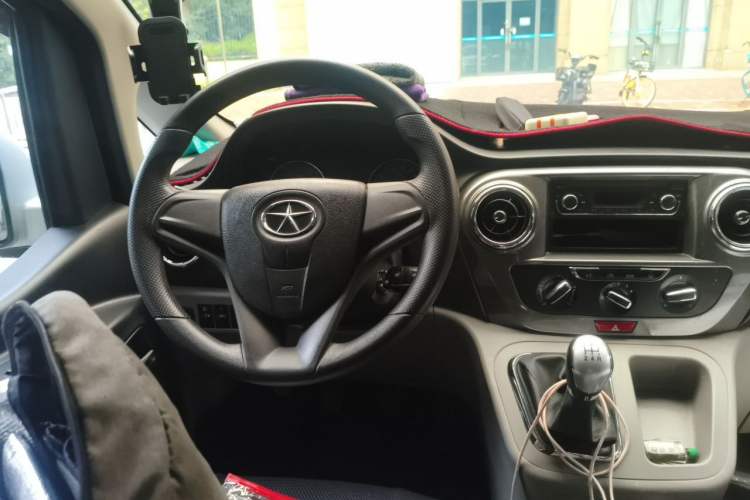 Used JAC Refine M3 2015 Maker Edition 1.6L Luxury Smart Version Steering Wheel