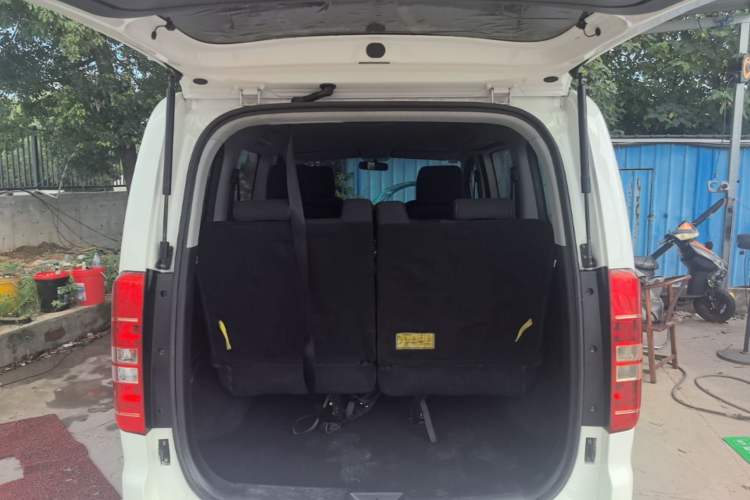 Used JAC Refine M3 2015 Maker Edition 1.6L Luxury Smart Version Trunk