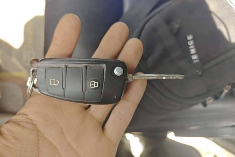 Used JAC Refine M3 2015 Maker Edition 1.6L Luxury Smart Version Vehicle Key