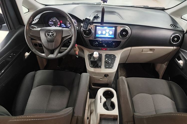 Used JAC Refine M3 2016 IKEA Edition 1.6L Luxury Smart Model Center Console