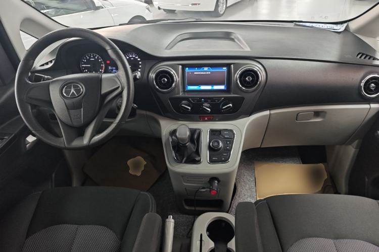 Used JAC Refine M3 2016 IKEA Edition 1.6L Luxury Smart Model Center Console