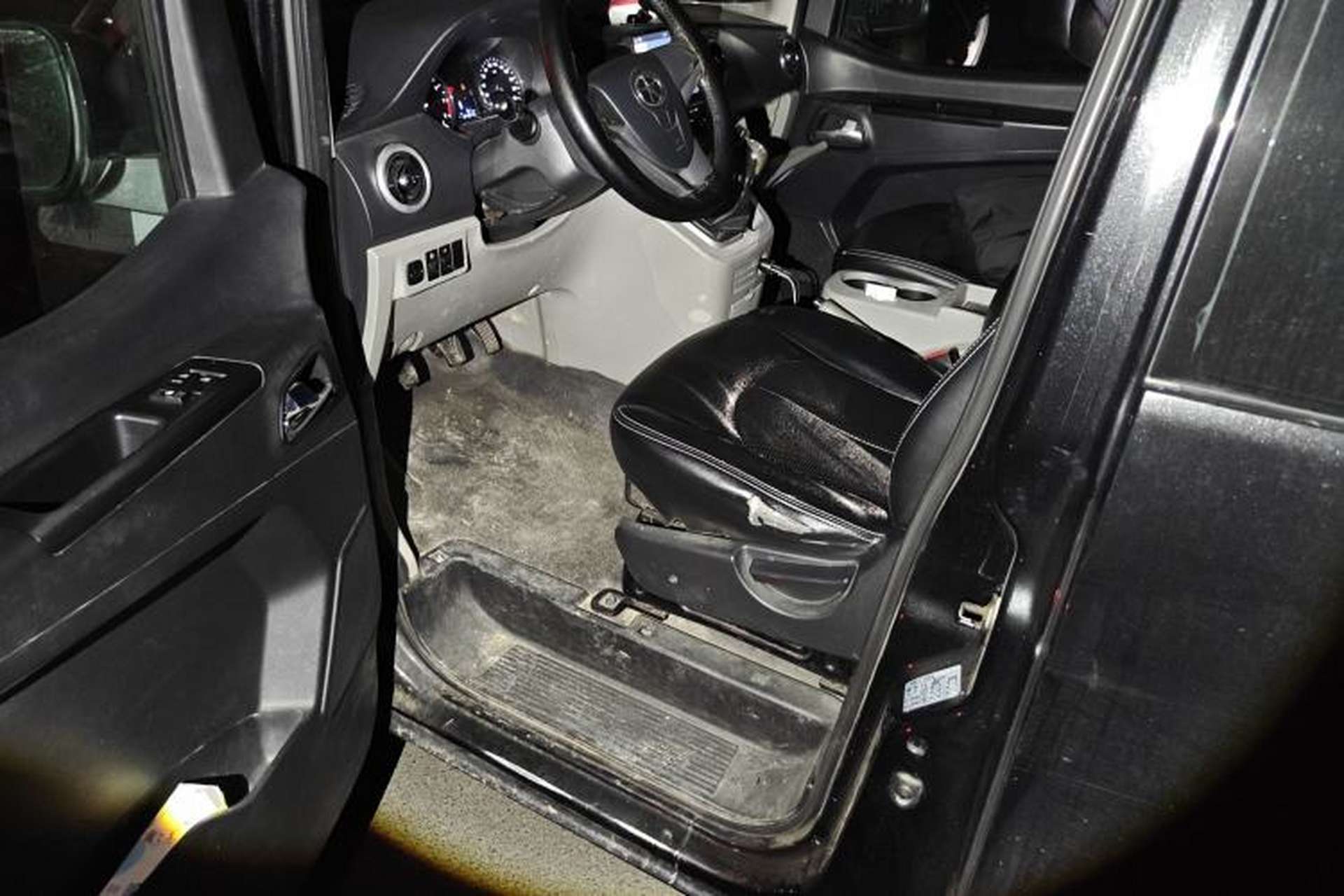 Used JAC Refine M3 2016 IKEA Edition 1.6L Luxury Model Driver Seat
