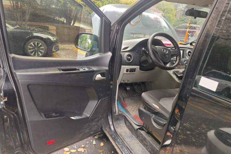 Used JAC Refine M3 2016 IKEA Edition 1.6L Luxury Smart Model Driver Seat