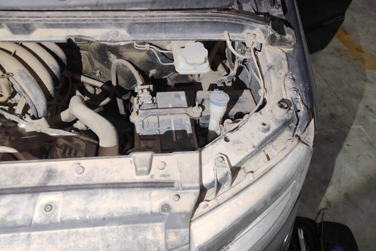 Used JAC Refine M3 2016 IKEA Edition 1.6L Luxury Smart Model Engine Bay Left