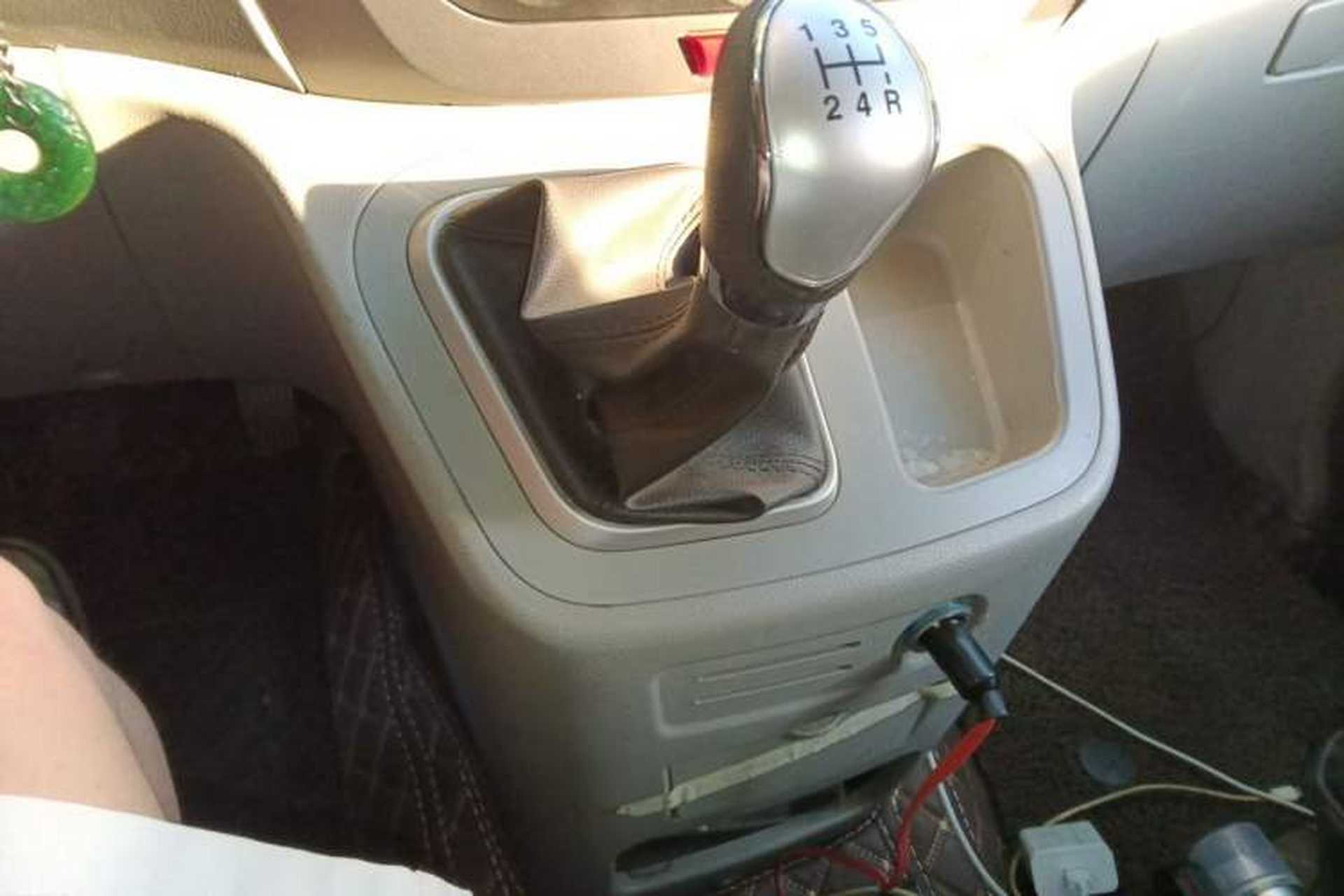 Used JAC Refine M3 2016 IKEA Edition 1.6L Luxury Model Gear Lever