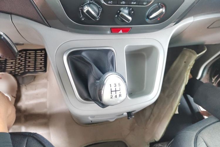 Used JAC Refine M3 2016 IKEA Edition 1.6L Luxury Model Gear Lever