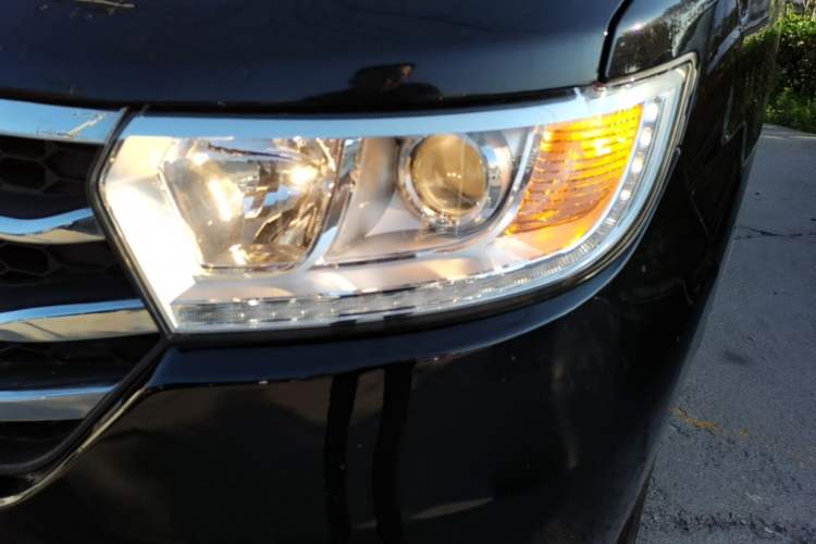 Used JAC Refine M3 2016 IKEA Edition 1.6L Luxury Smart Model Left Front Headlight