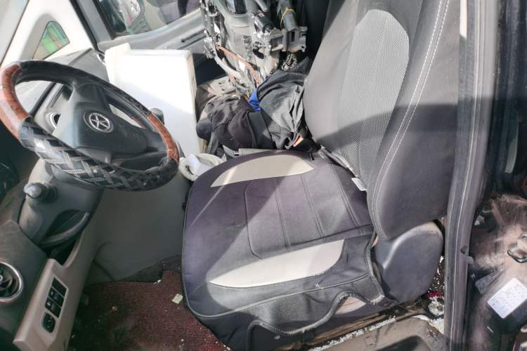 Used JAC Refine M3 2016 IKEA Edition 1.6L Luxury Smart Model Left Front Seat