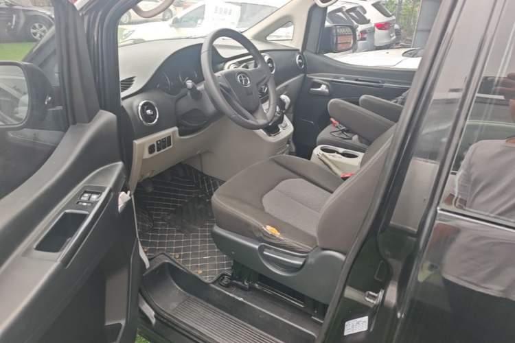 Used JAC Refine M3 2016 IKEA Edition 2.0L Luxury Smart Model Left Front Seat