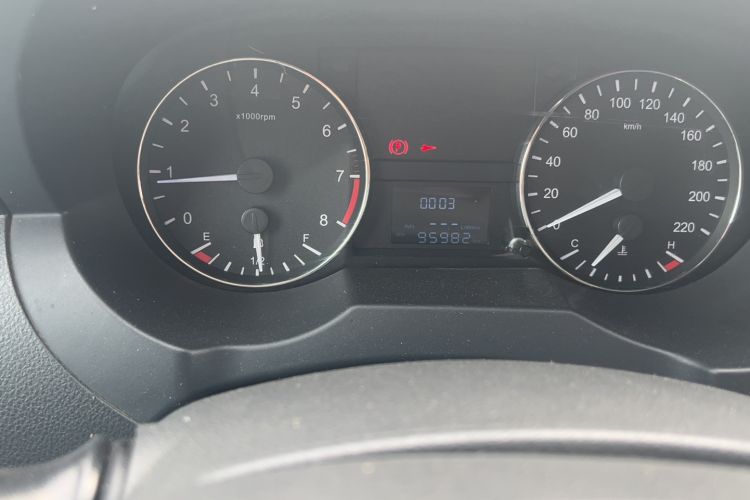 Used JAC Refine M3 2016 IKEA Edition 1.6L Luxury Smart Model Odometer Close Up