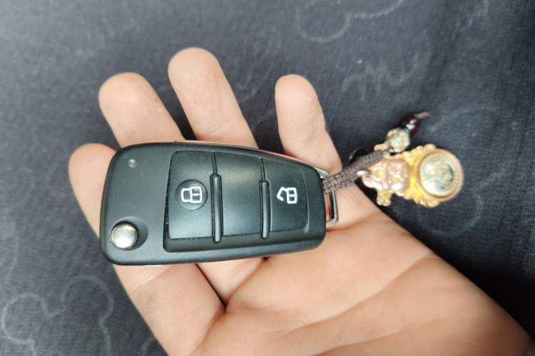 Used JAC Refine M3 2016 IKEA Edition 1.6L Luxury Smart Model Vehicle Key