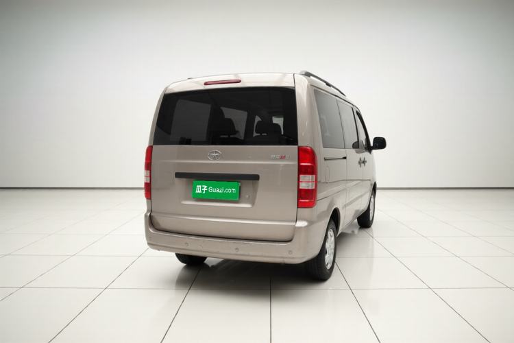 Used JAC Refine M3 2016 IKEA Edition 2.0L Luxury Model Exterior 5