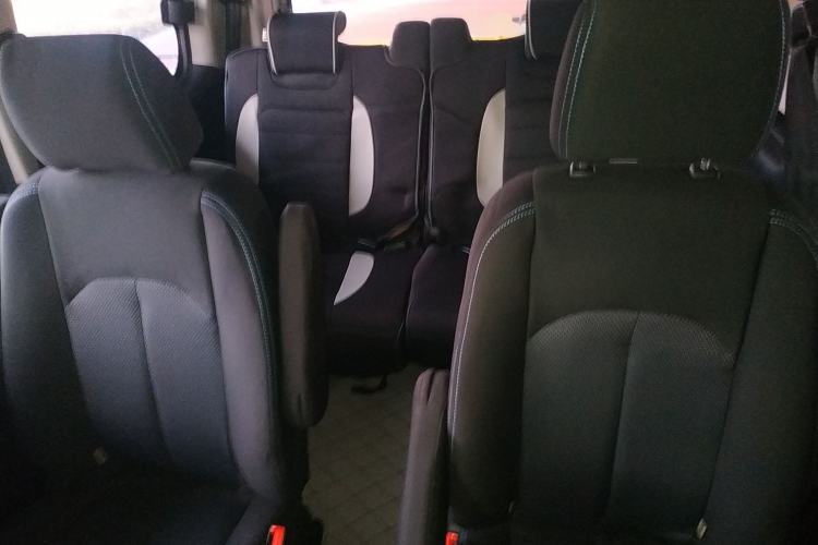 Used JAC Refine M3 2016 IKEA Edition 1.6L Luxury Smart Model Interior 4