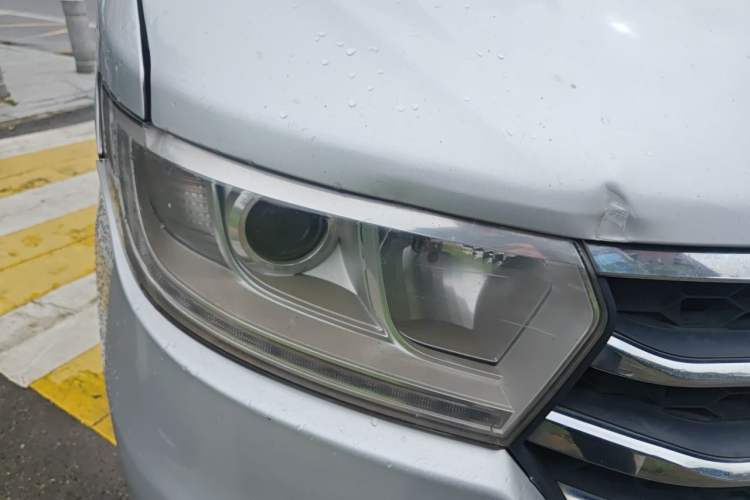Used JAC Refine M3 2016 IKEA Edition 1.6L Luxury Smart Model Right Front Headlight