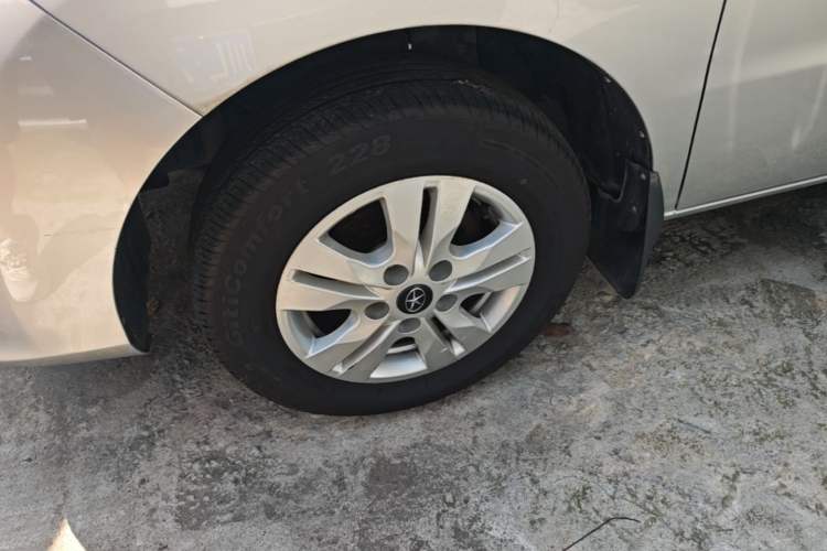 Used JAC Refine M3 2016 IKEA Edition 1.6L Luxury Smart Model Left Front Wheel Hub