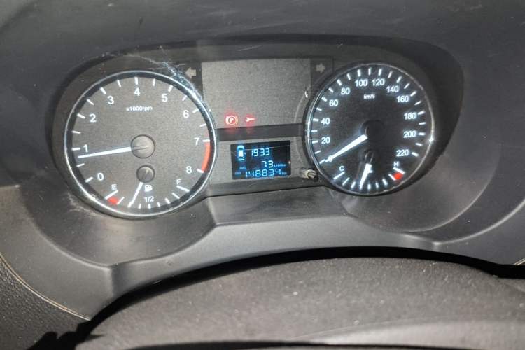Used JAC Refine M3 2016 IKEA Edition 1.6L Luxury Model Odometer Close Up