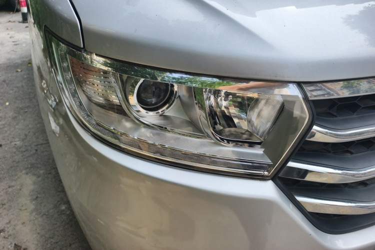 Used JAC Refine M3 2016 IKEA Edition 1.6L Luxury Model Right Front Headlight