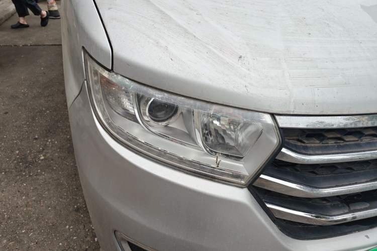 Used JAC Refine M3 2016 IKEA Edition 1.6L Luxury Model Right Front Headlight