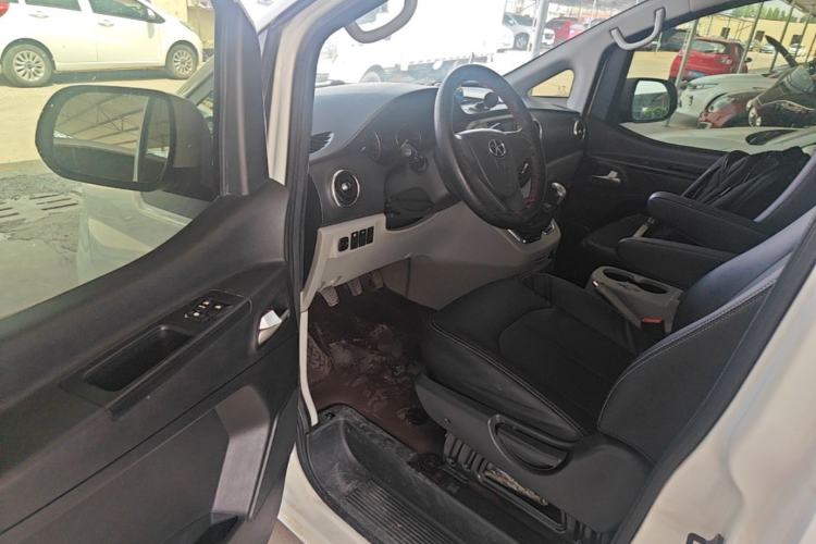Used JAC Refine M3 2016 IKEA Edition 1.6L Luxury Smart Model Driver Seat