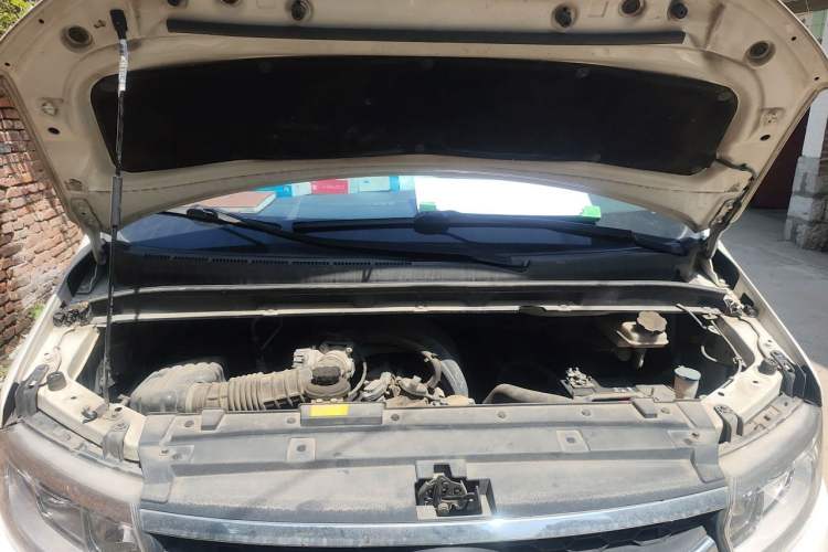 Used JAC Refine M3 2016 IKEA Edition 1.6L Luxury Model Engine Bay