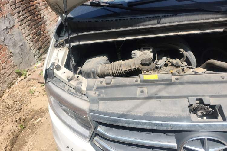 Used JAC Refine M3 2016 IKEA Edition 1.6L Luxury Model Engine Bay Right