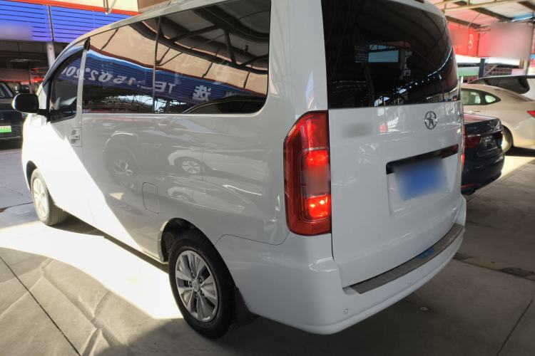 Used JAC Refine M3 2016 IKEA Edition 1.6L Luxury Model Exterior 2