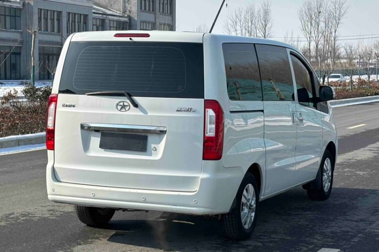 Used JAC Refine M3 2016 IKEA Edition 1.6L Luxury Smart Model Exterior 5
