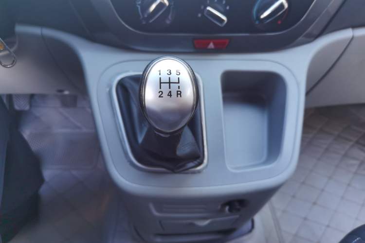 Used JAC Refine M3 2016 IKEA Edition 1.6L Luxury Model Gear Lever
