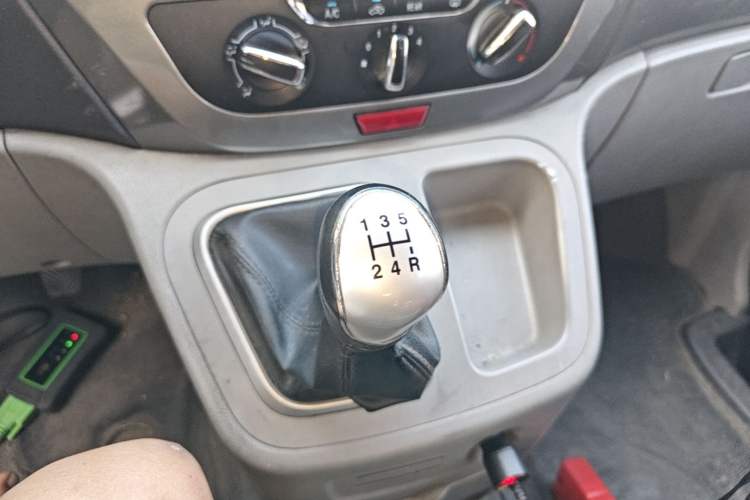 Used JAC Refine M3 2016 IKEA Edition 1.6L Luxury Model Gear Lever