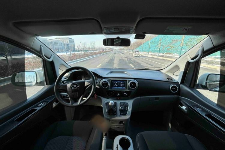 Used JAC Refine M3 2016 IKEA Edition 1.6L Luxury Smart Model Interior 1